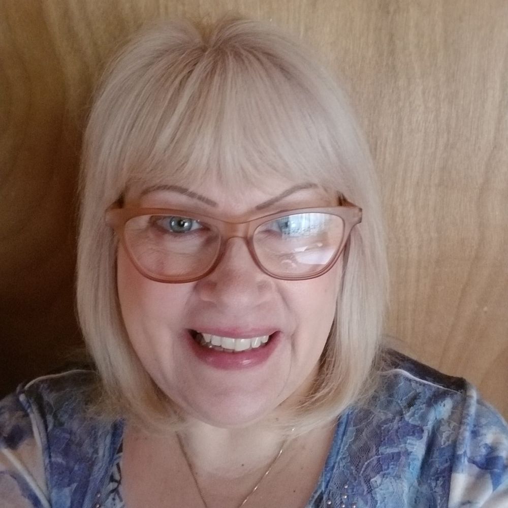 Meet your Posher, Sharon